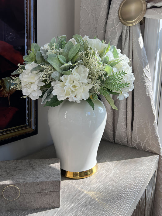 11.5" Mixed White Hydrangea Bundle